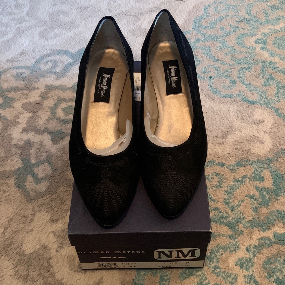 Vintage Neiman Marcus Suede Black Heels Size 7.5